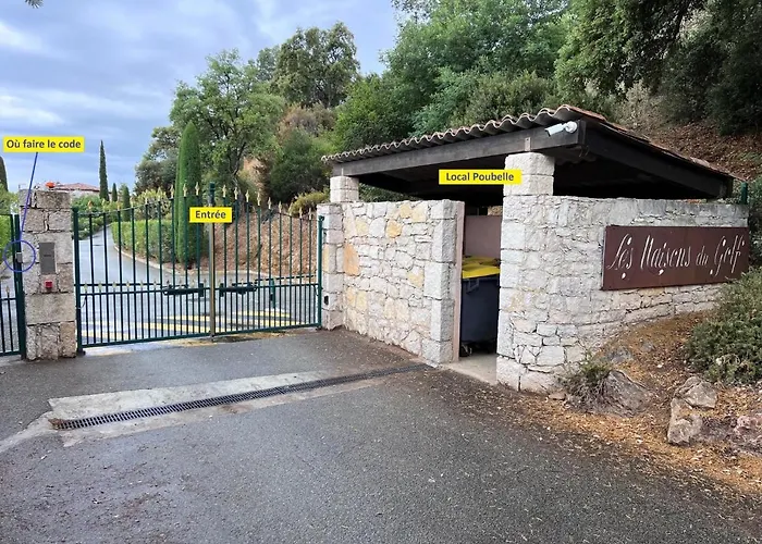 Le Mazet Des Maisons Du Golf