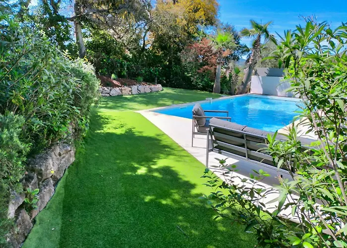 Villa Sainte Maxime 8 Personnes Piscine Privee Et Proche De La Mer